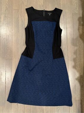 Ann Taylor Black & Navy Textured Fit-and-Flare Midi Dress size 0